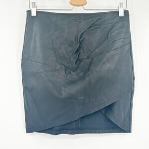 Vici Womens Edgy Moto‎ Going Out Pleated Ruched Pencil Faux Leather Mini Skirt M